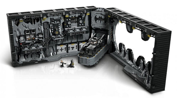 3981pcs Batcave Shadow Box