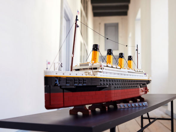 9090pcs Jie Star Titanic Compatible Blocks US